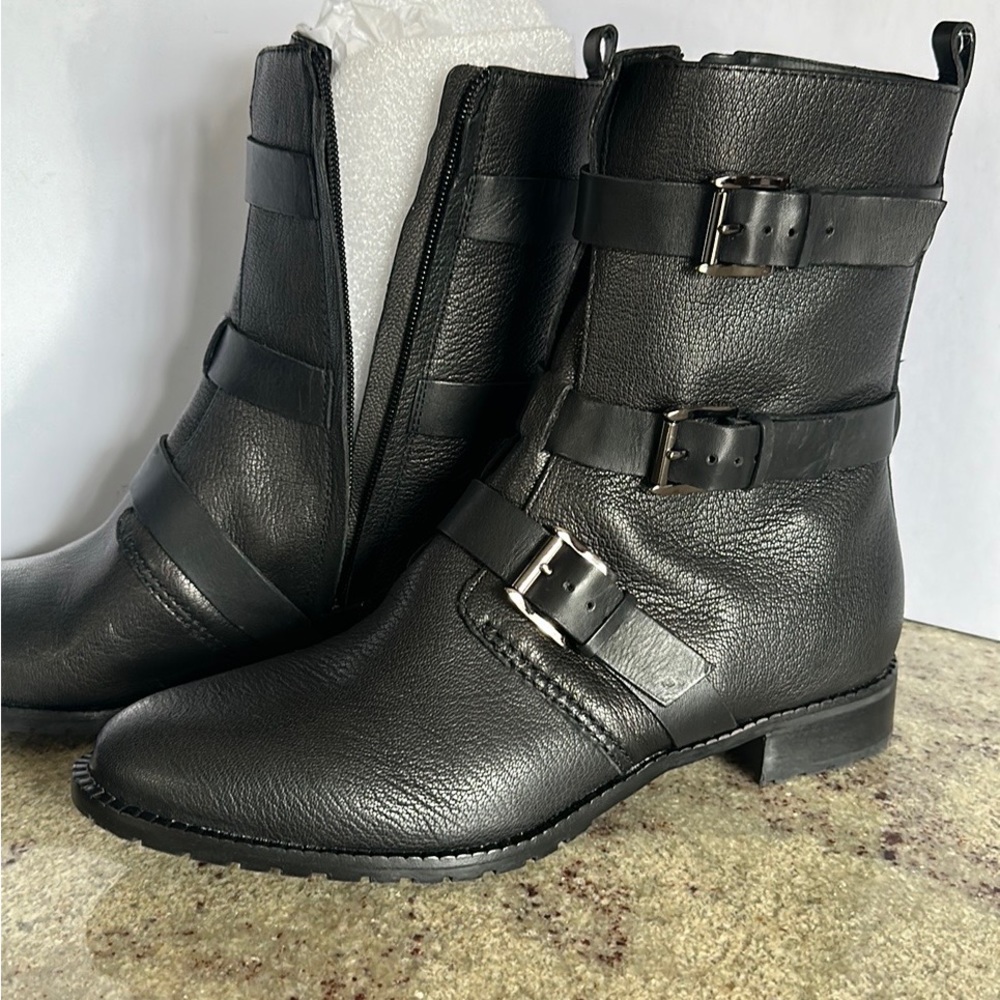 Rebecca Minkoff NIB size 9.5 boots Mala Too